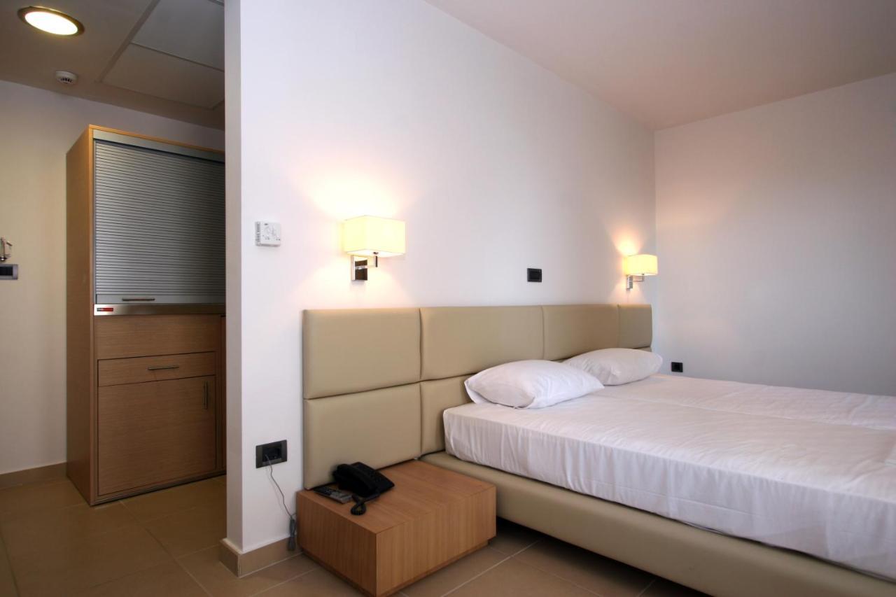 Summertime Boutique Hotel & Spa Platanés Екстериор снимка